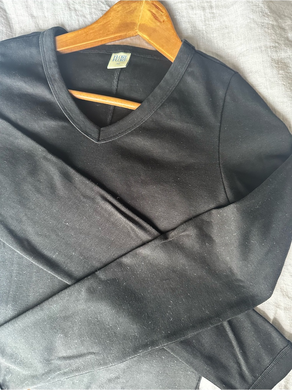 Flore Flore Jill Longsleeve Black V-Neck Top - Picture 2 of 6